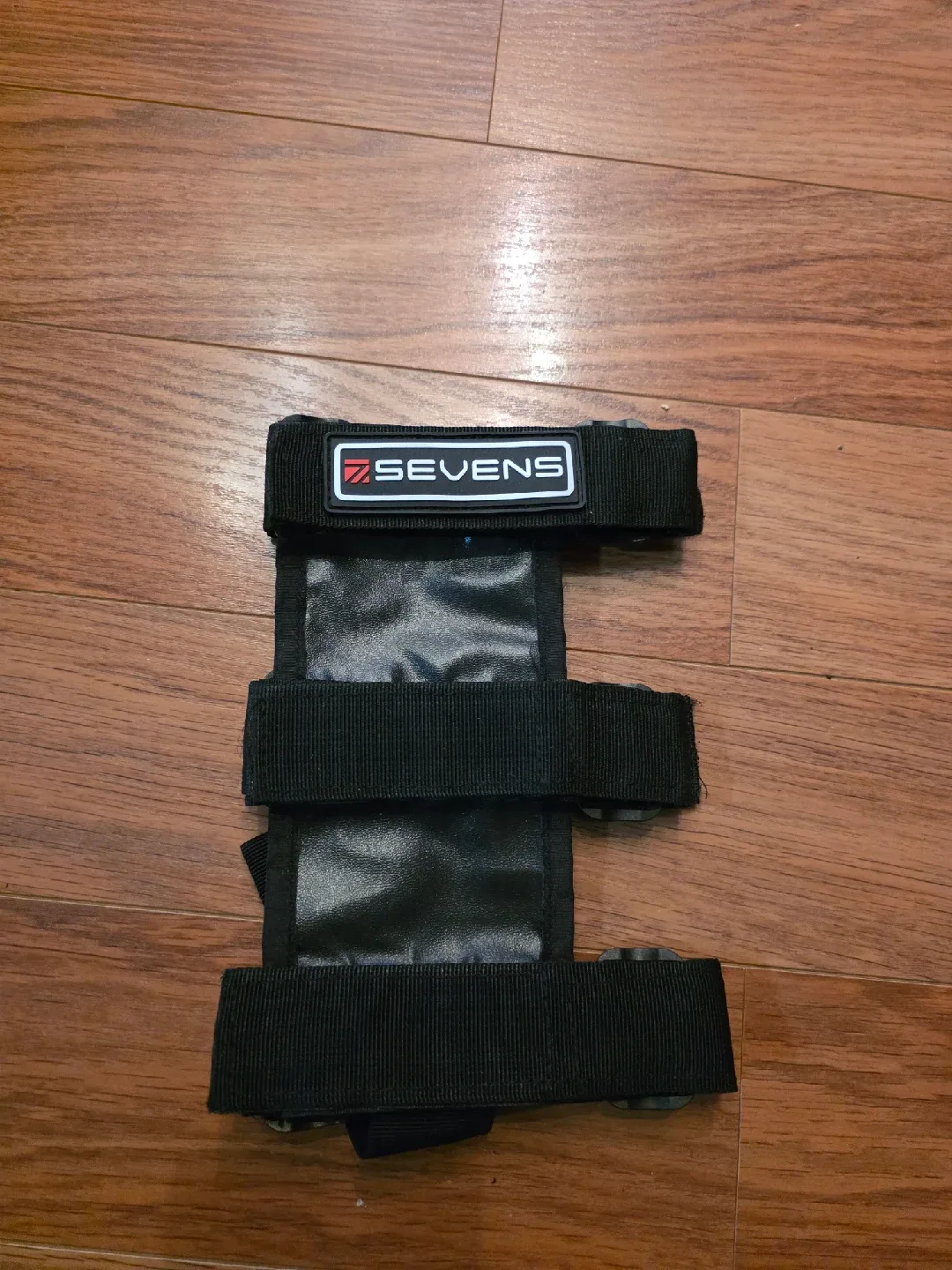 Sevens Fire Extinguisher Holder for Jeep Wrangler Roll Bar image indicator(2)