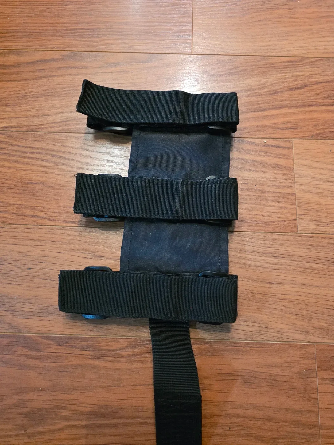 Sevens Fire Extinguisher Holder for Jeep Wrangler Roll Bar image indicator(3)