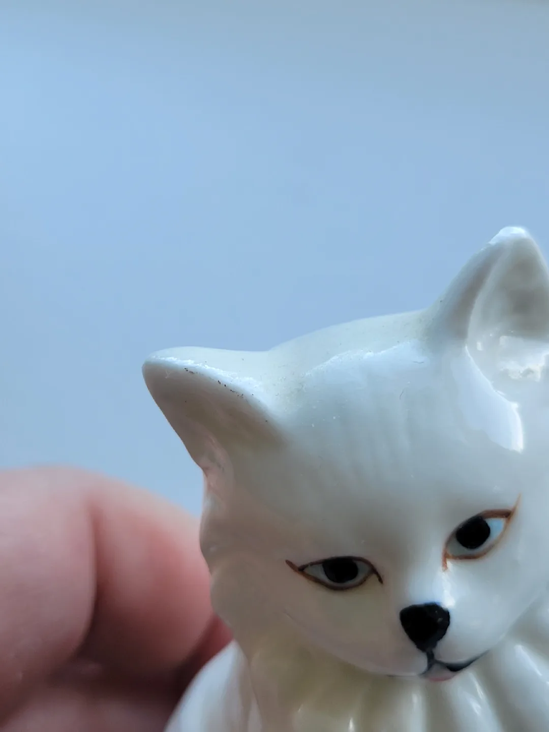 vintage Beswick England White Cat Figurines image indicator(5)