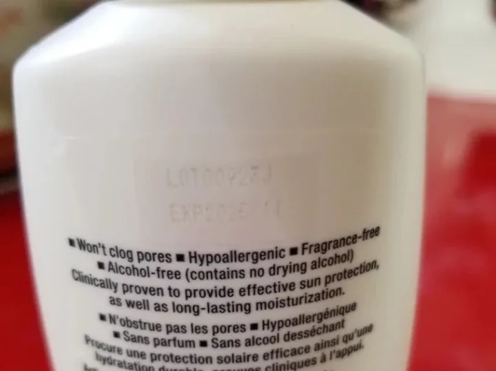 Neutrogena Moisture Oil-Free Lotion 🧡 image indicator(3)