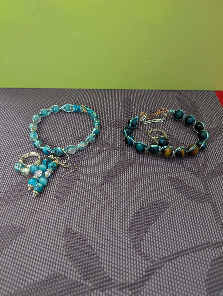 🧡Handmade Beaded Bracelet & Ring Set
