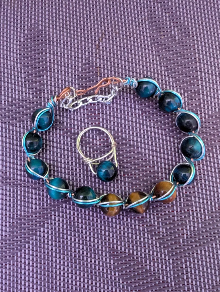 🧡Handmade Beaded Bracelet & Ring Set image indicator(3)