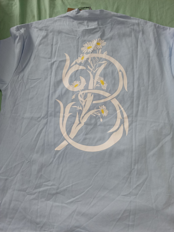 Burberry Light Blue Daisy Print T-Shirt - photo 2
