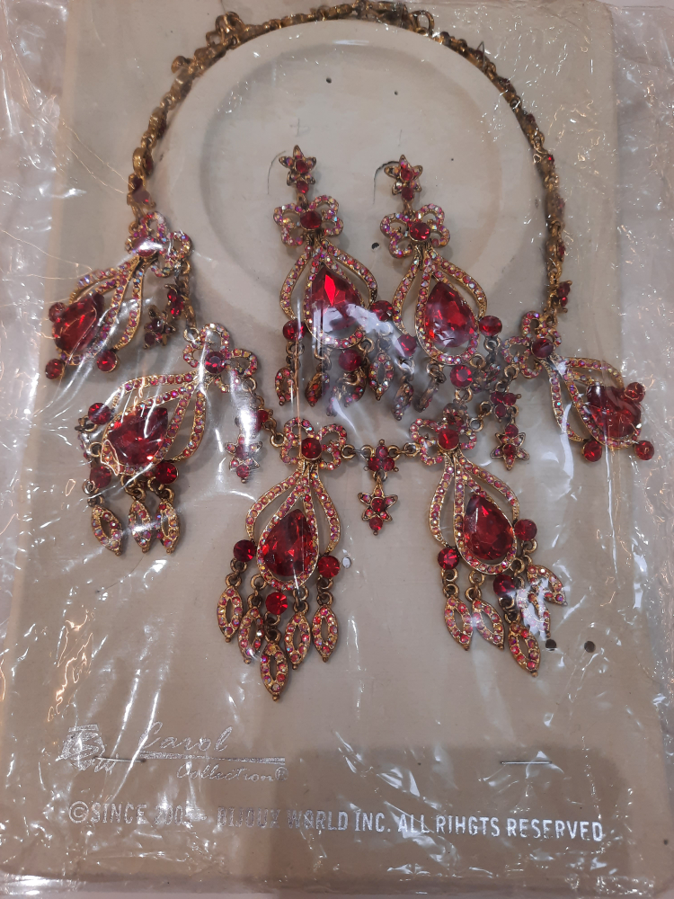 Bijoux World Carol Collection Necklace & Earrings Set