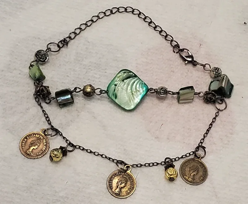 Handmade Beaded & Coin Bracelet image indicator(3)