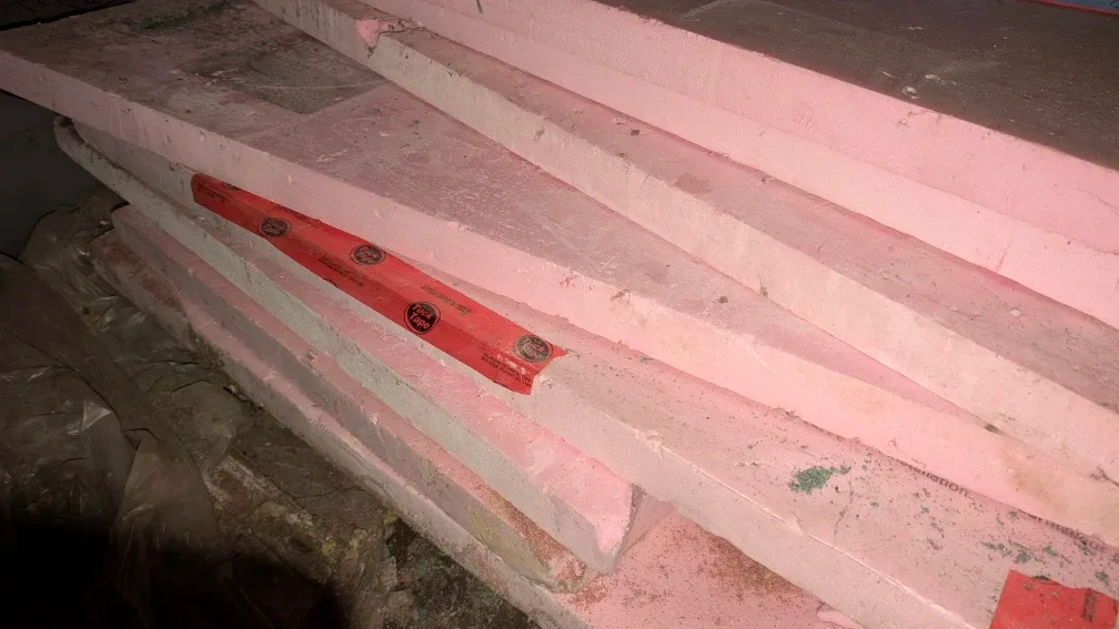 panneaux d'isolant roses et bleus image indicator(2)