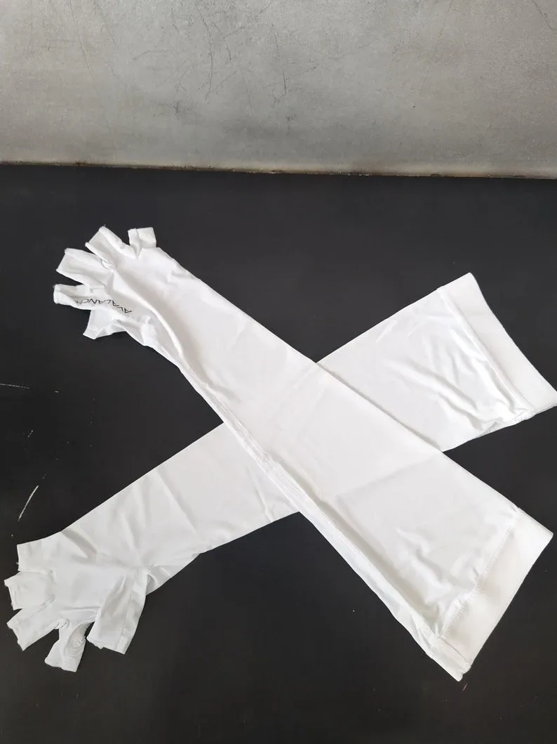 White Compression Arm Sleeves - Size M image indicator(10)