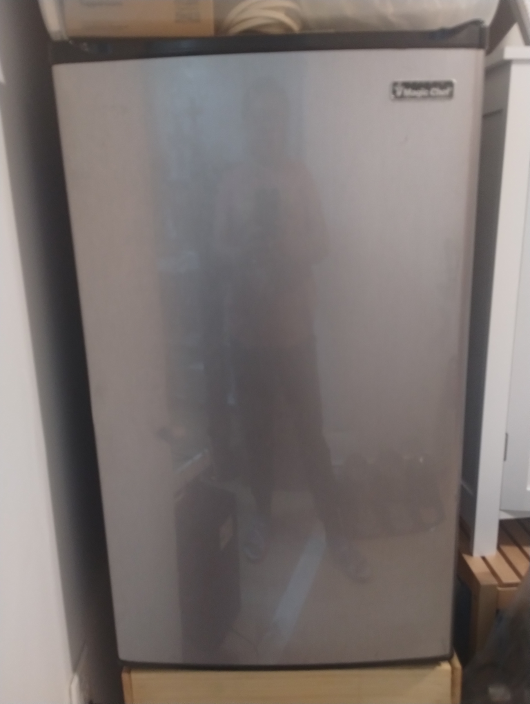 Magic Chef Compact Refrigerator - photo 2