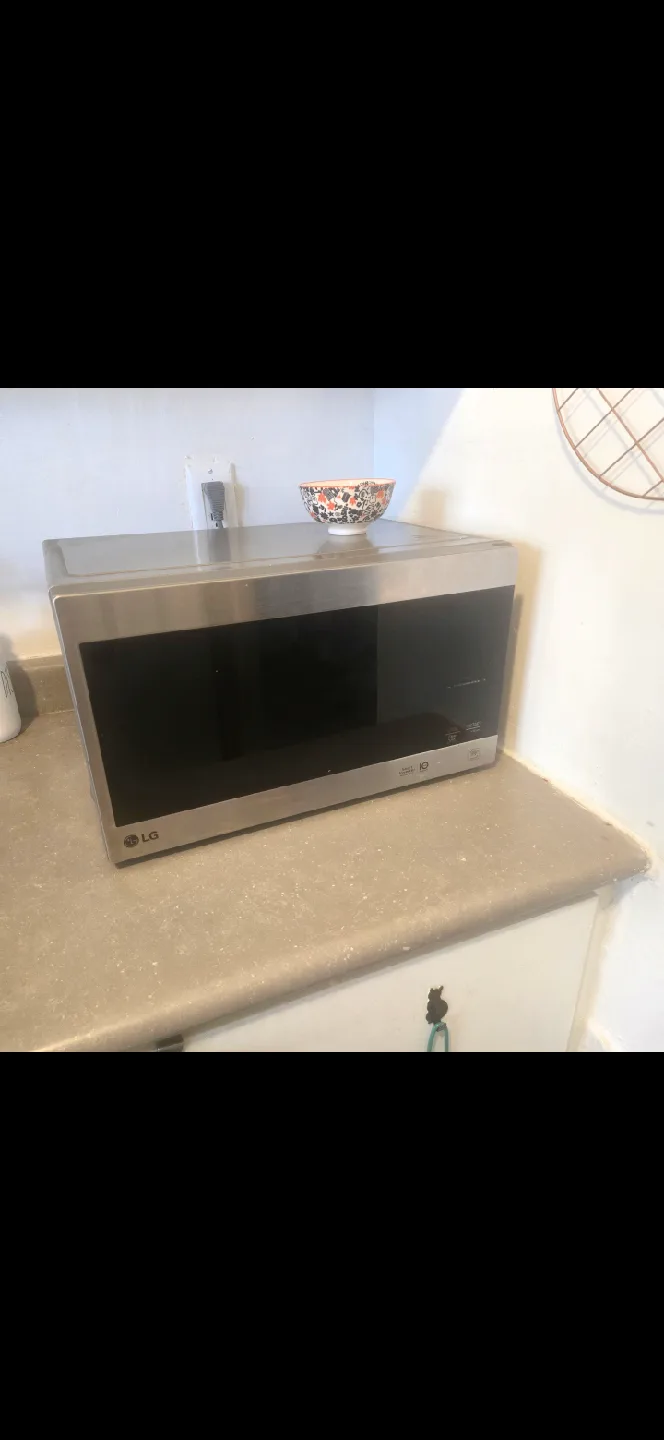 LG Microwave thumbnail