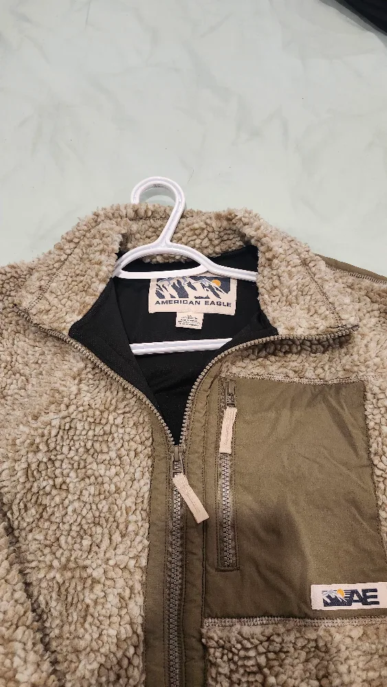 American Eagle Sherpa Fleece Jacket - unisex Size S-M image indicator(4)
