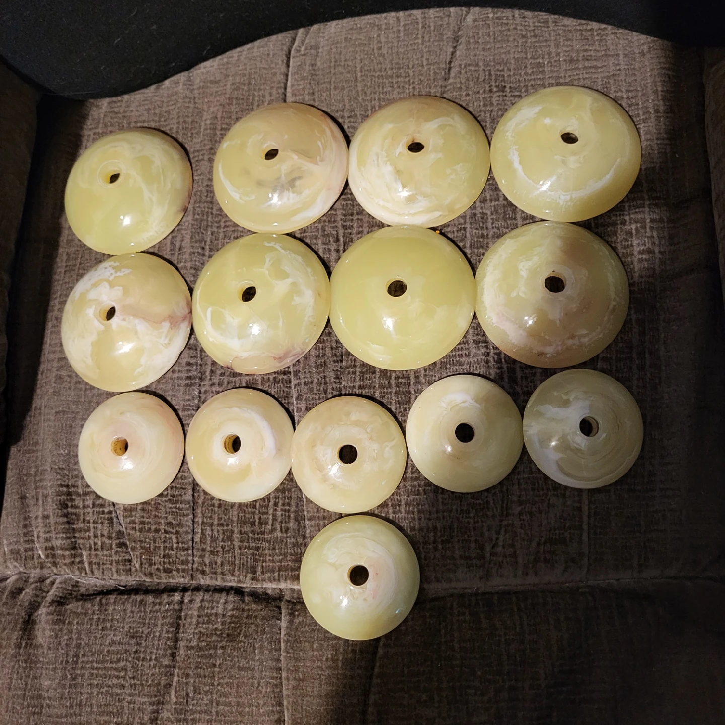 Beige Stone Beads. 14