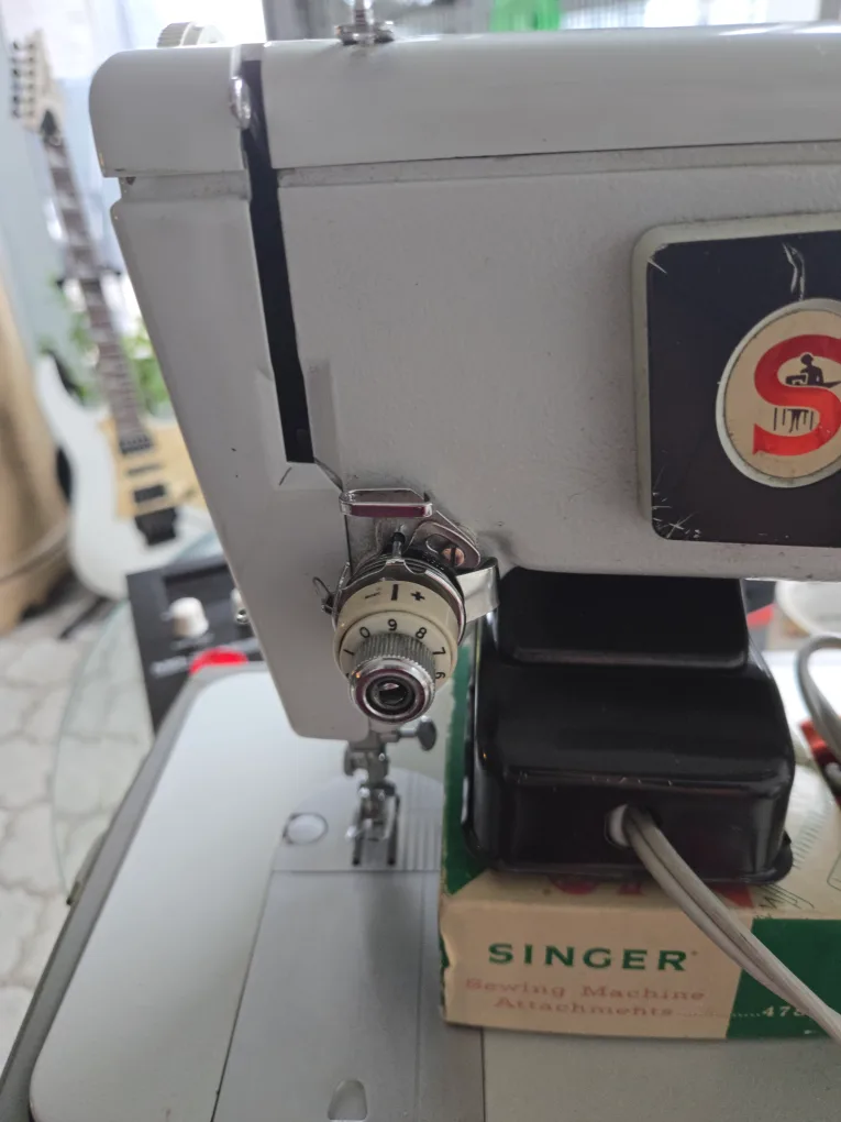 Singer Stylist 478 Sewing Machine image indicator(5)