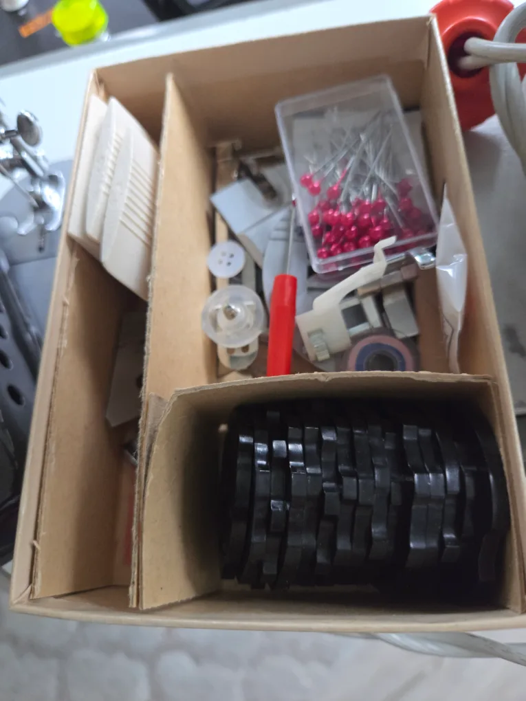 Singer Stylist 478 Sewing Machine image indicator(7)