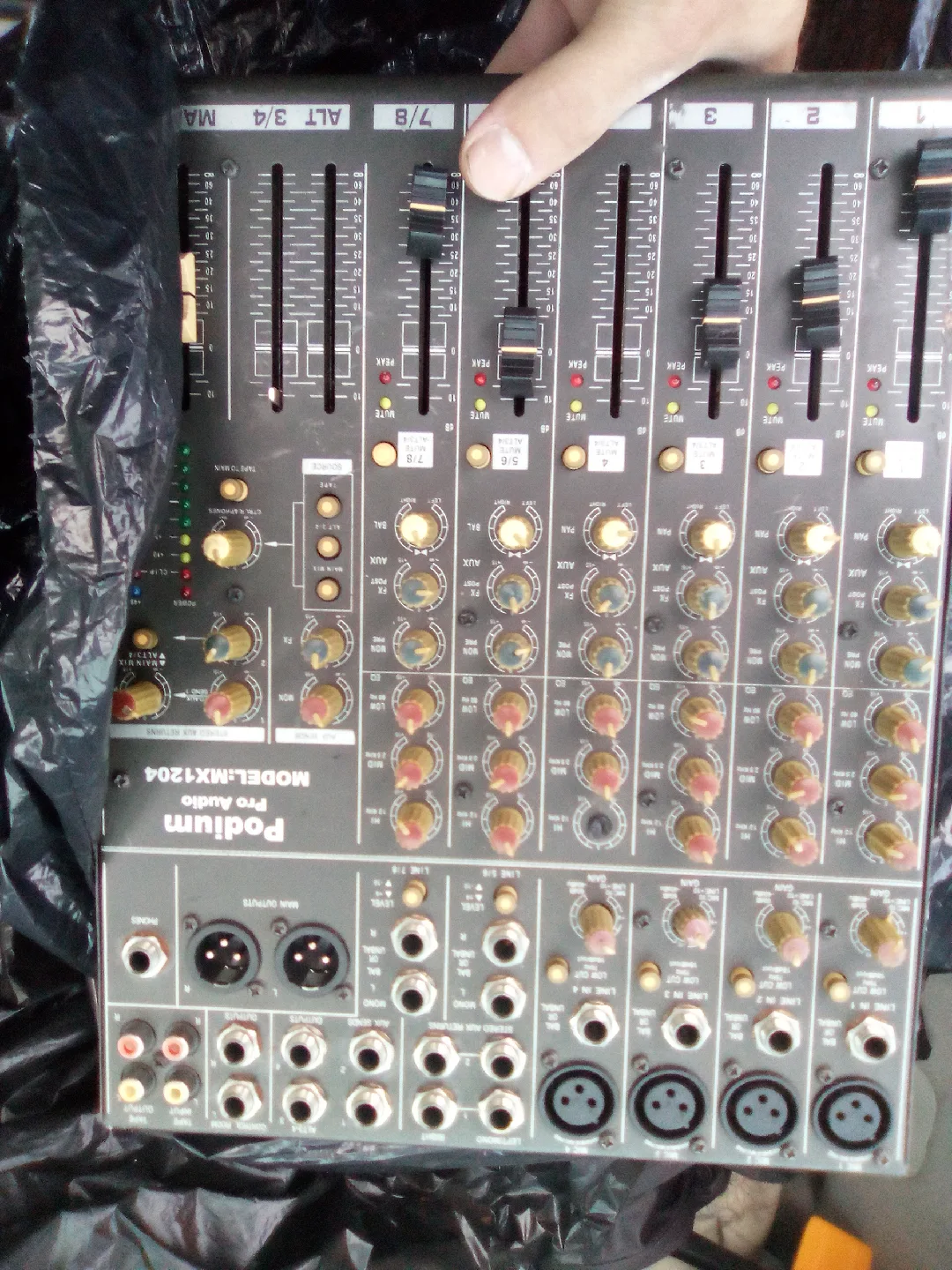 Podium Pro Audio MX1204 Mixer image indicator(2)