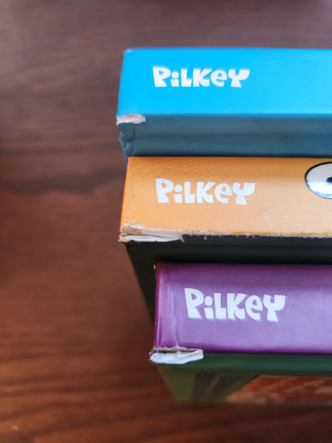 Dog Man / Cat Kid books - set of 11 image indicator(2)