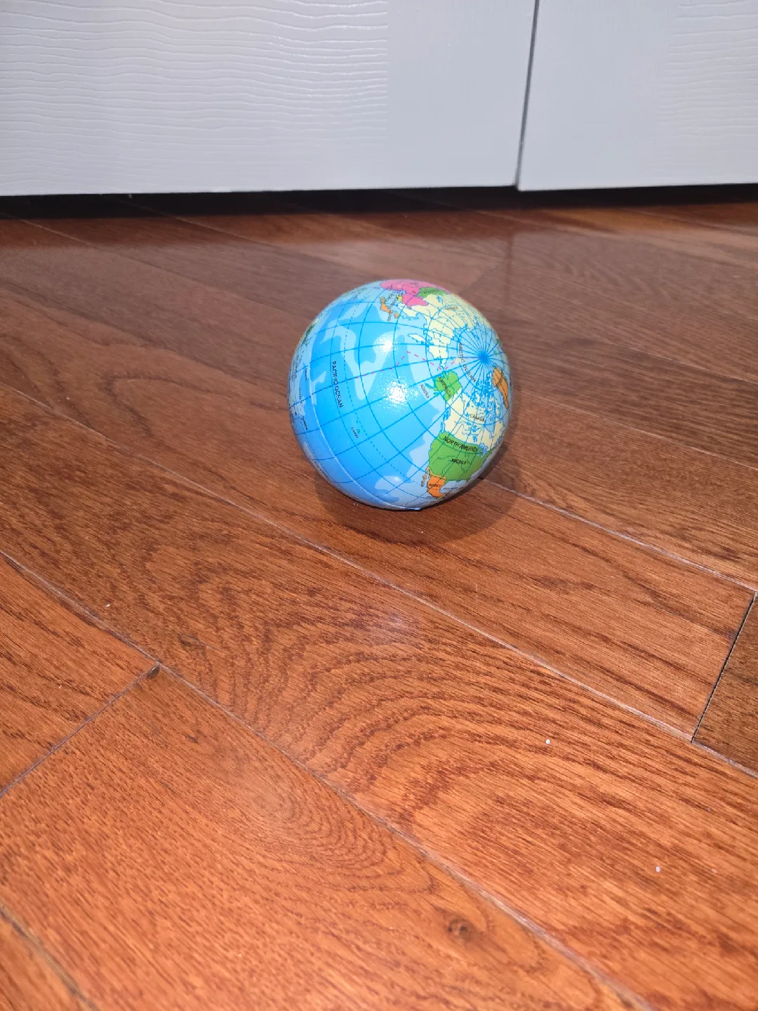 🧡 Small Globe ball