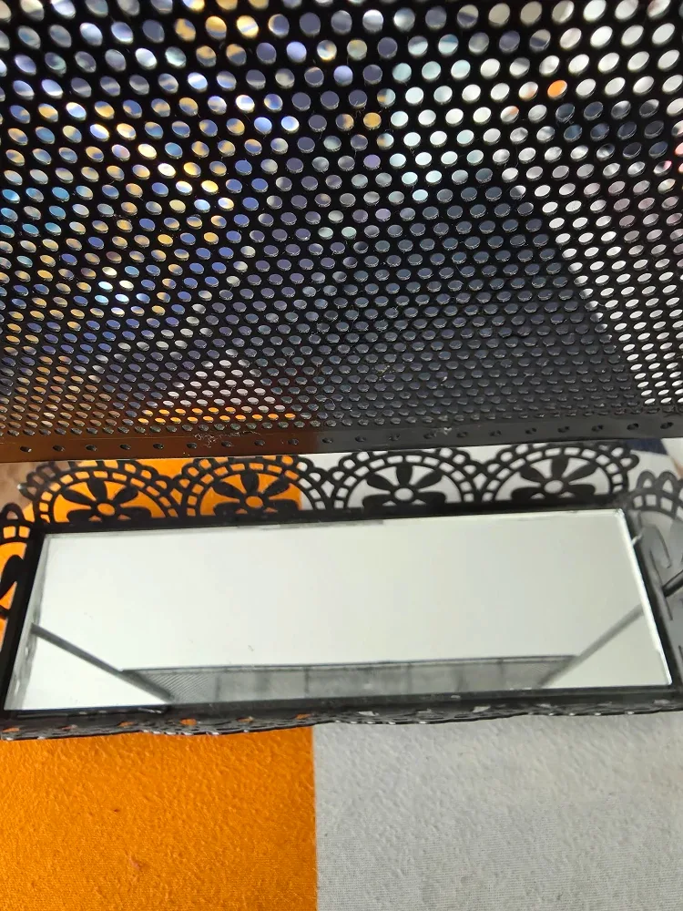 Black Metal Jewelry Display Stand image indicator(4)