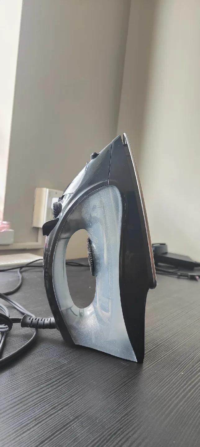 Proctor Silex Iron with Adjustable Steam - Like New image indicator(2)