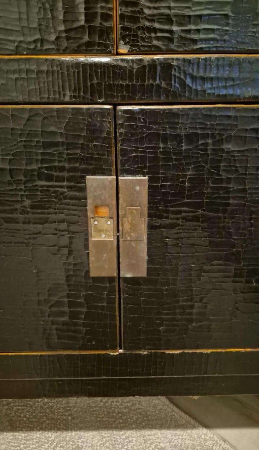 Henredon Mahogany Pressed Bamboo Wardrobe/Armoire image indicator(5)