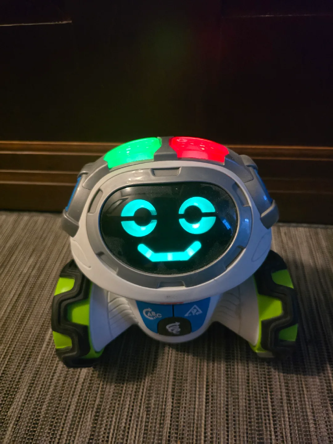 Fisher Price Teach 'n Tag Movi Robot image indicator(3)