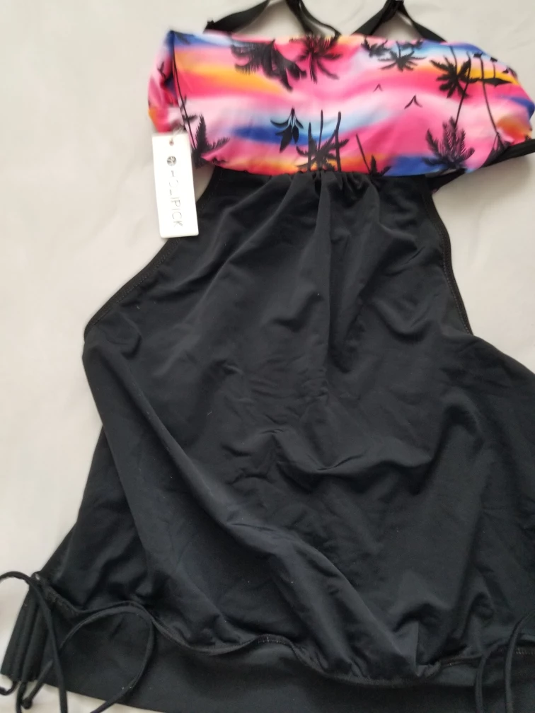 HOLI PICK Black Swimsuit Top - Size Small