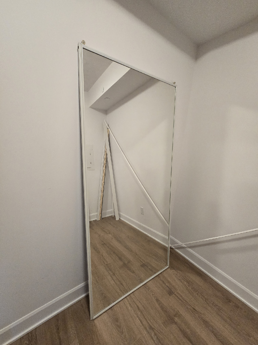 Very Large sliding mirror door or wall mirror