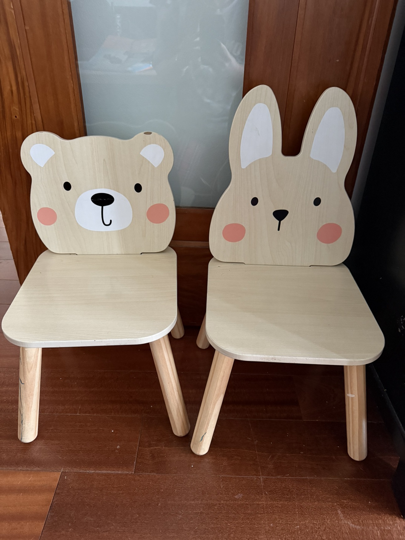 Bunny and Bear kids Chair