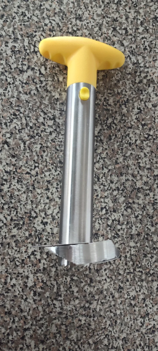 Pineapple Corer with Yellow Handle image indicator(2)
