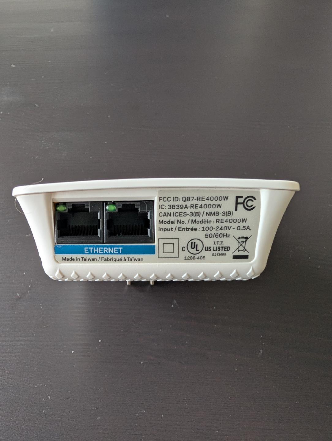Linksys RE4000W WiFi Range Extender - photo 2
