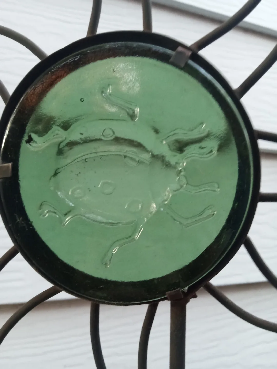 Metal Garden Art with Glass Accent image indicator(2)