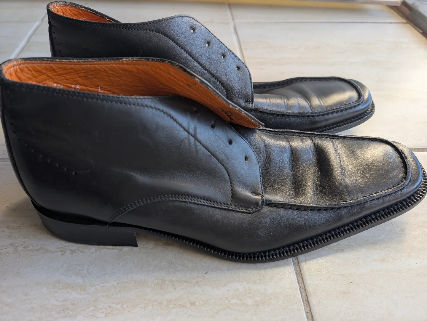 Vero Cuoio Black Leather Ankle Boots - Size 46 (US 12) image indicator(3)