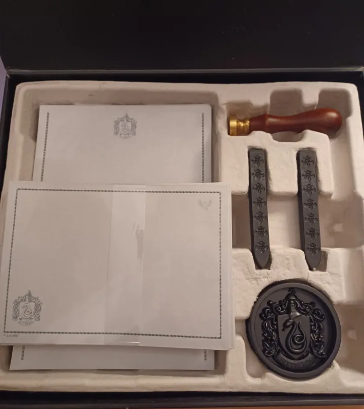 Harry Potter Slytherin Stationery Set image indicator(3)