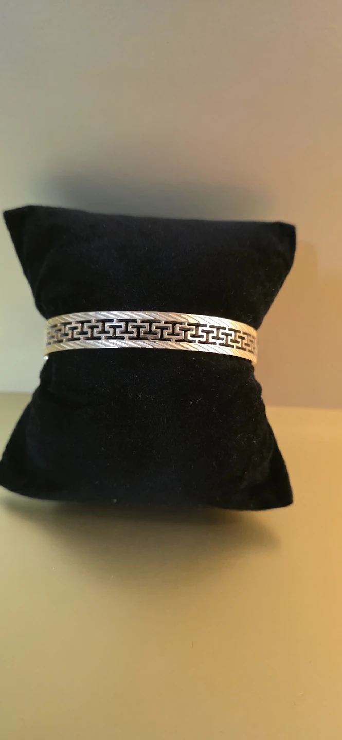 Gold Tone Greek Key Bangle Bracelet (fashion brand design) - photo 3