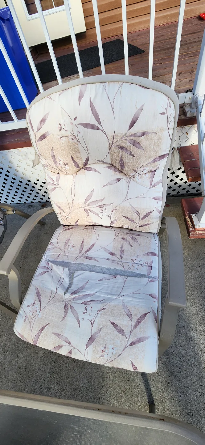 Patio Table with 6 Chairs & Umbrella image indicator(5)