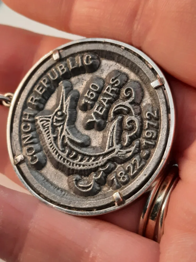Conch Republic 1822-1972 150 Years Pendant sterling silver frame image indicator(2)