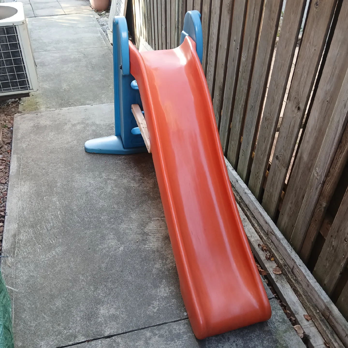 Little Tikes Blue & Orange Slide image indicator(2)