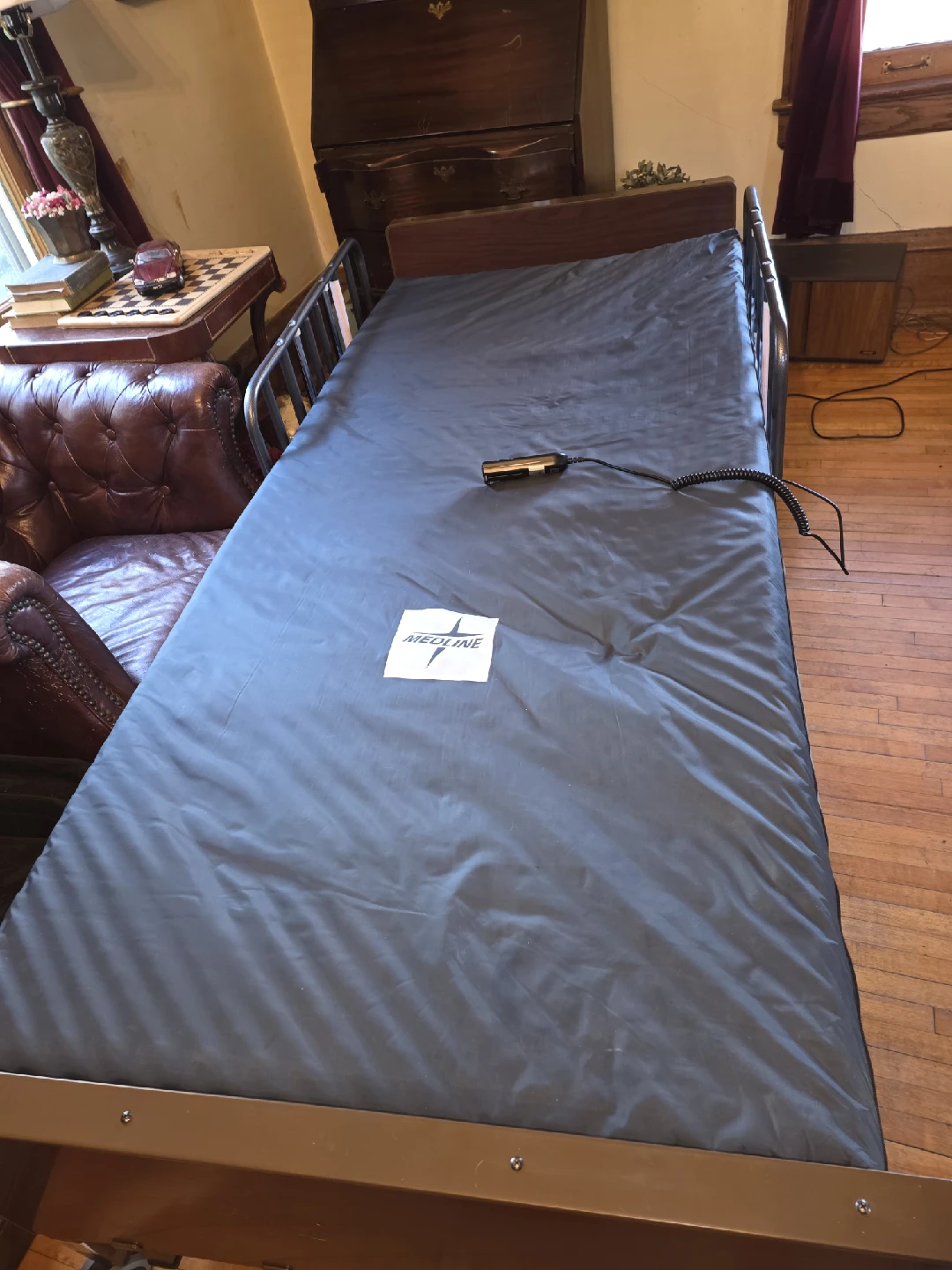 Electric control Reclining Bed With Adjustable Frame - photo 2