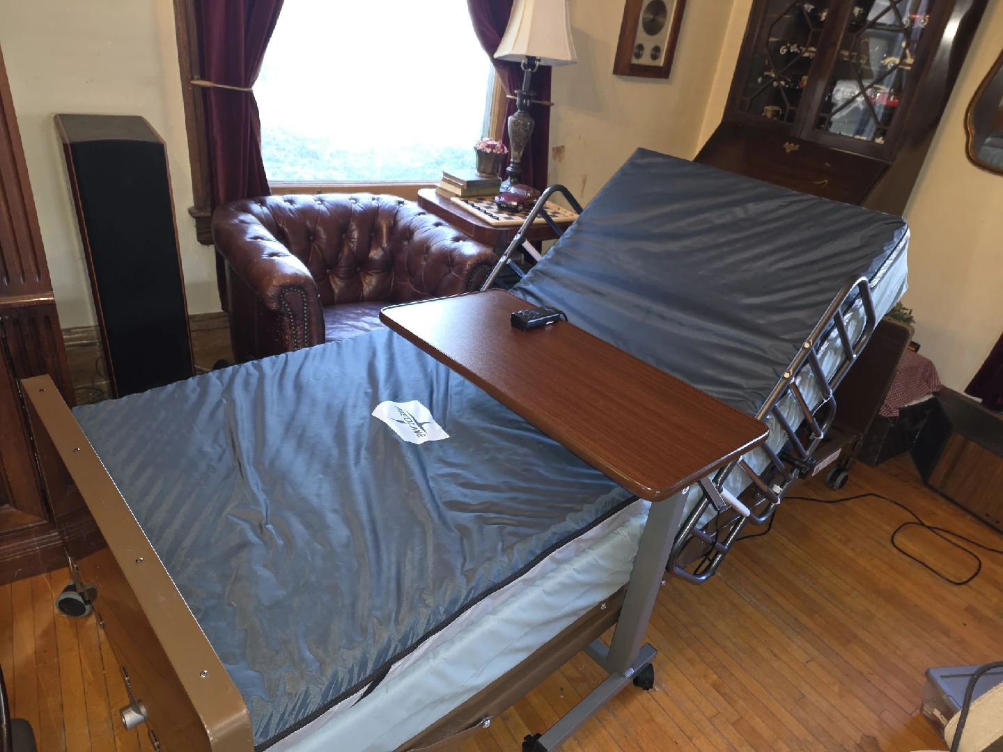 Electric control Reclining Bed With Adjustable Frame - photo 4