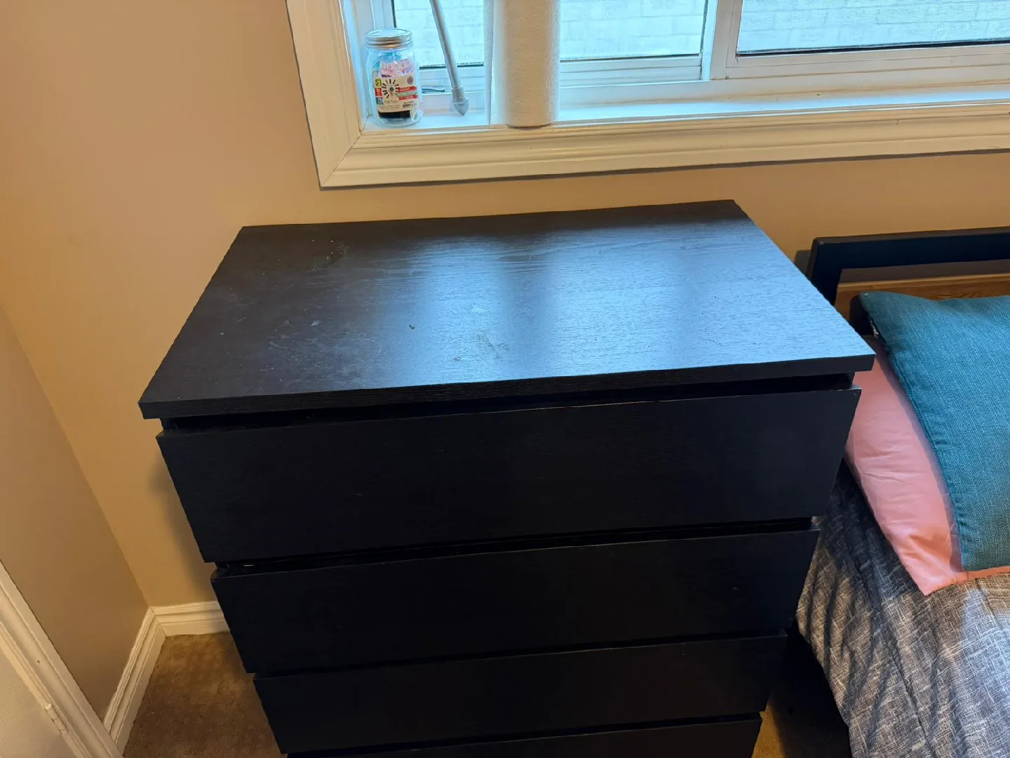 IKEA Malm 4-drawer dresser - black image indicator(2)