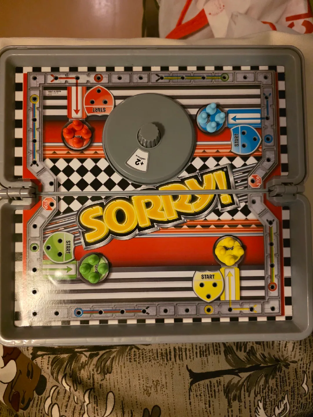 SORRY board game travel size image indicator(2)