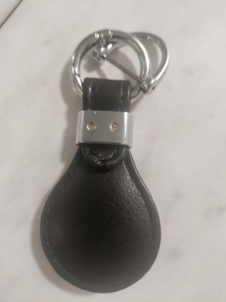 Mercedes-Benz Black Leather Keychain image indicator(2)