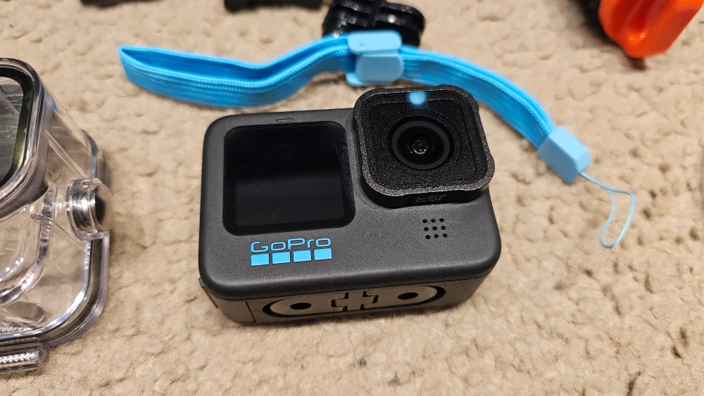 GoPro Hero10 Black + Full Accessory Kit – Like New Condition image indicator(2)