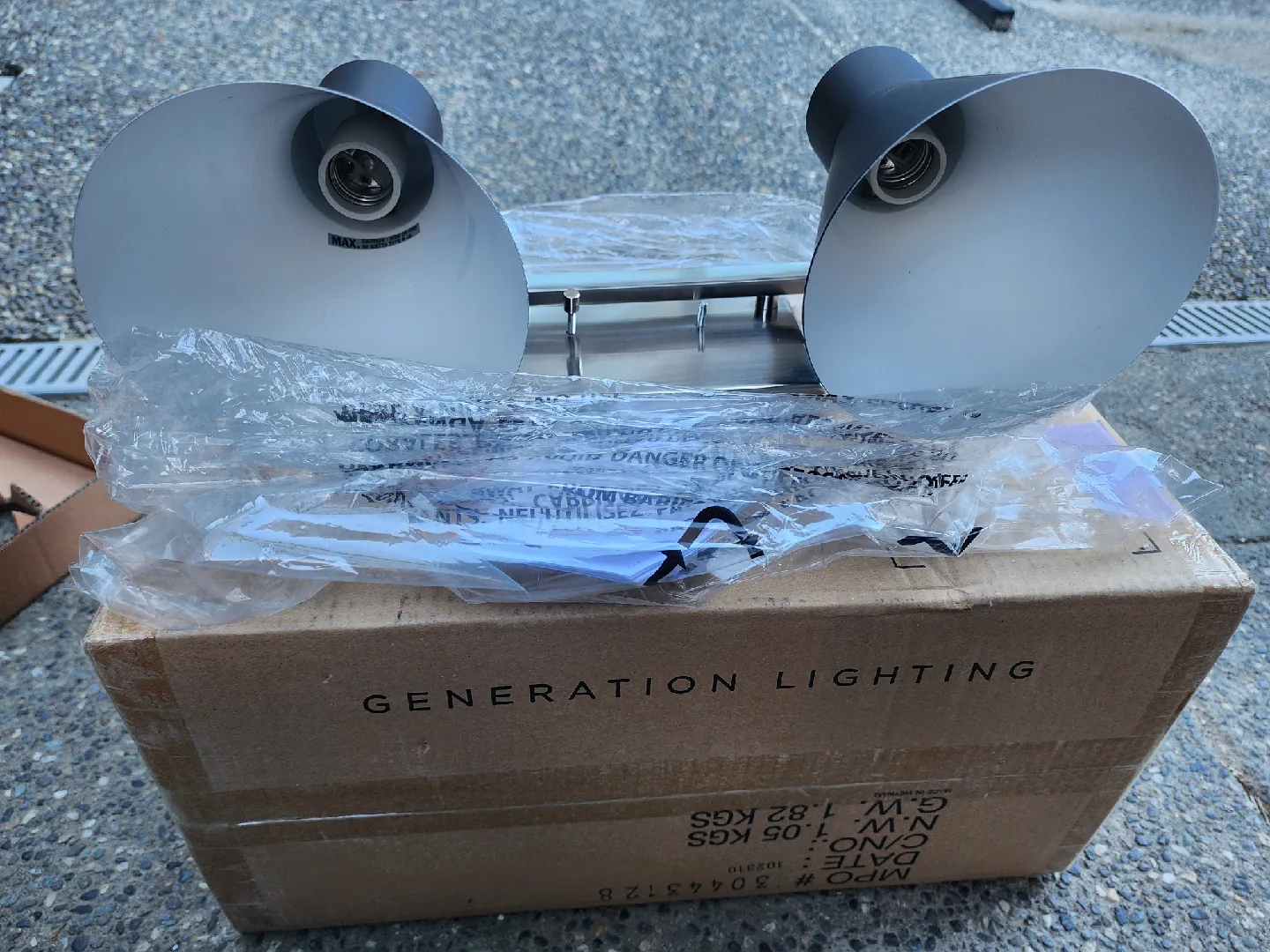 Towner two light vanity fixture - Matte Black image indicator(3)