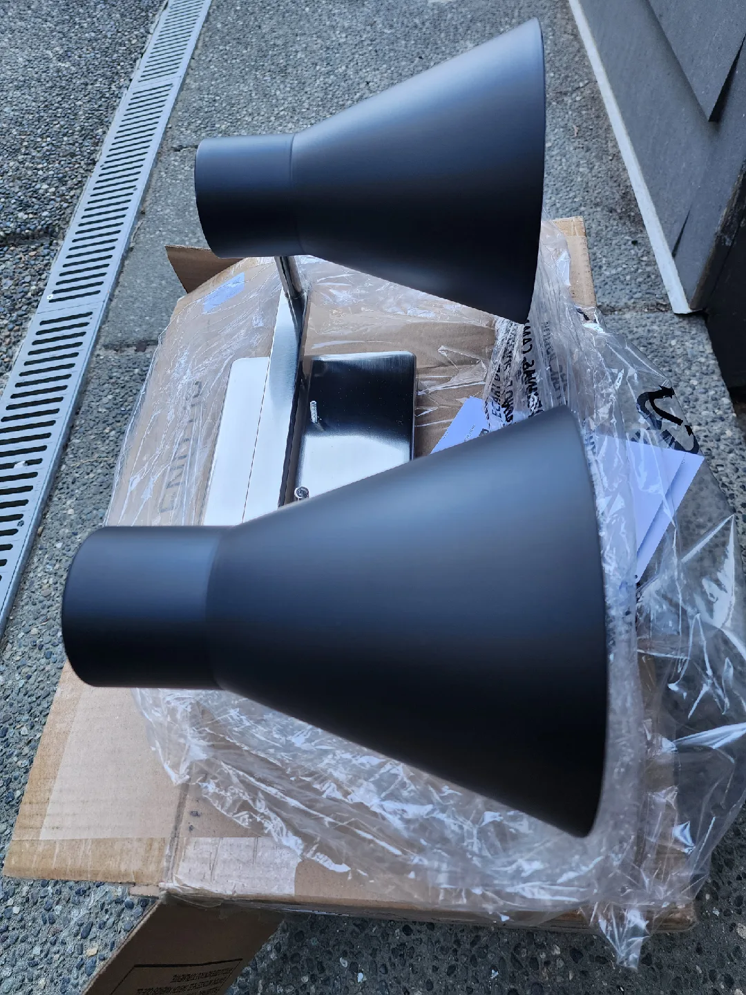 Towner two light vanity fixture - Matte Black image indicator(5)