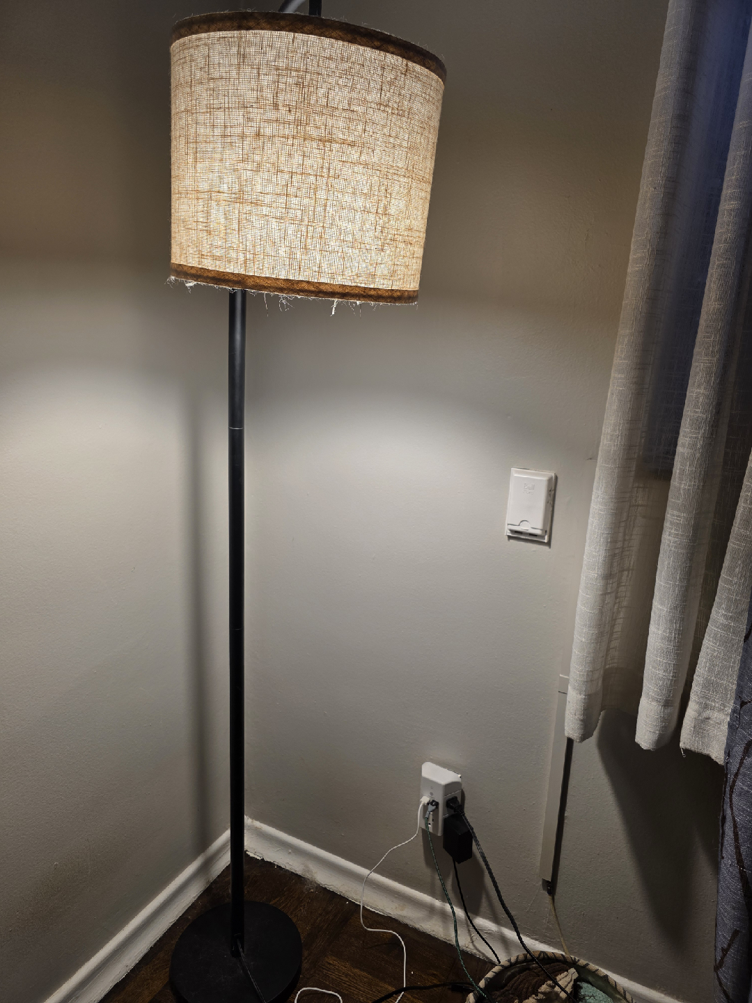 Curved floor lamp with shade 5$ - photo 2
