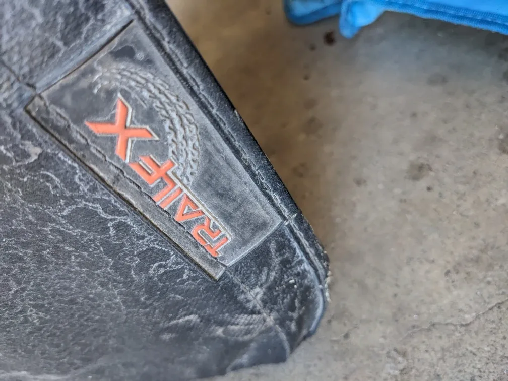 TrailFX Truck Bed Cover - Black image indicator(2)