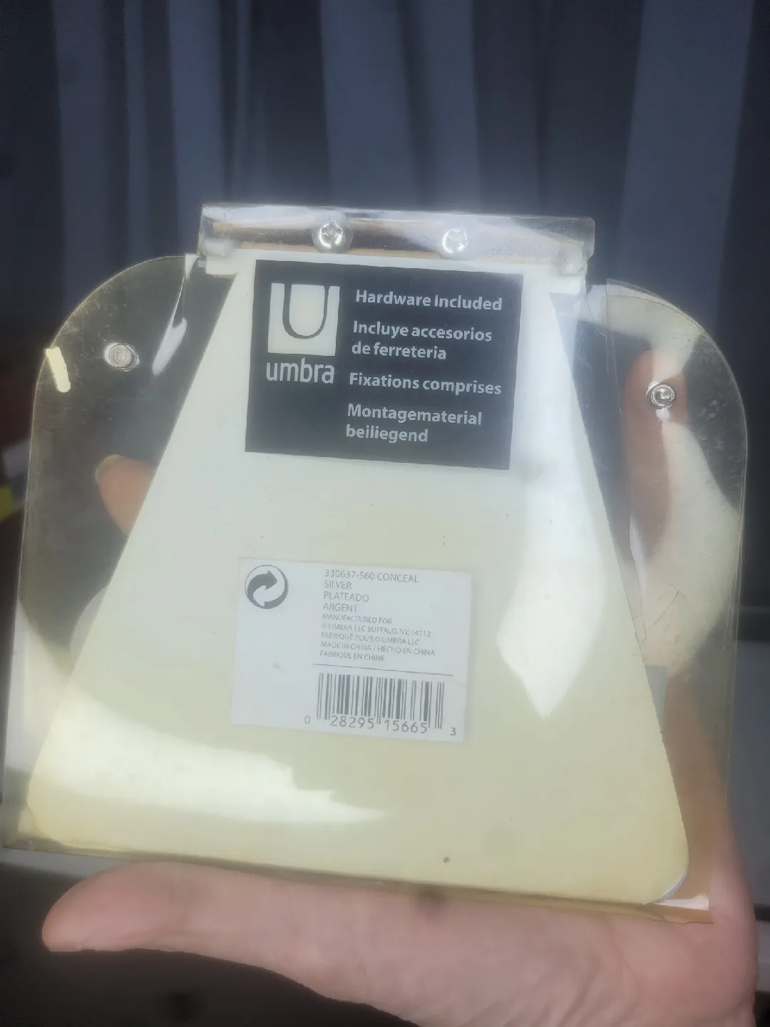 Umbra Conceal Invisible Book Shelf - Silver image indicator(3)