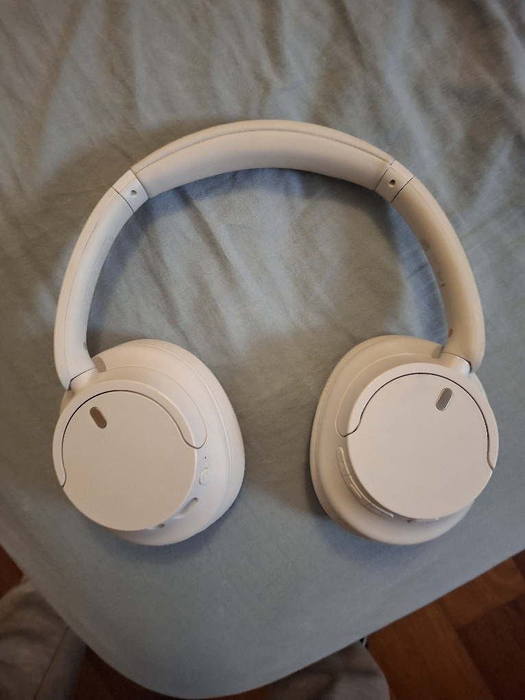 sony wh ch 720n