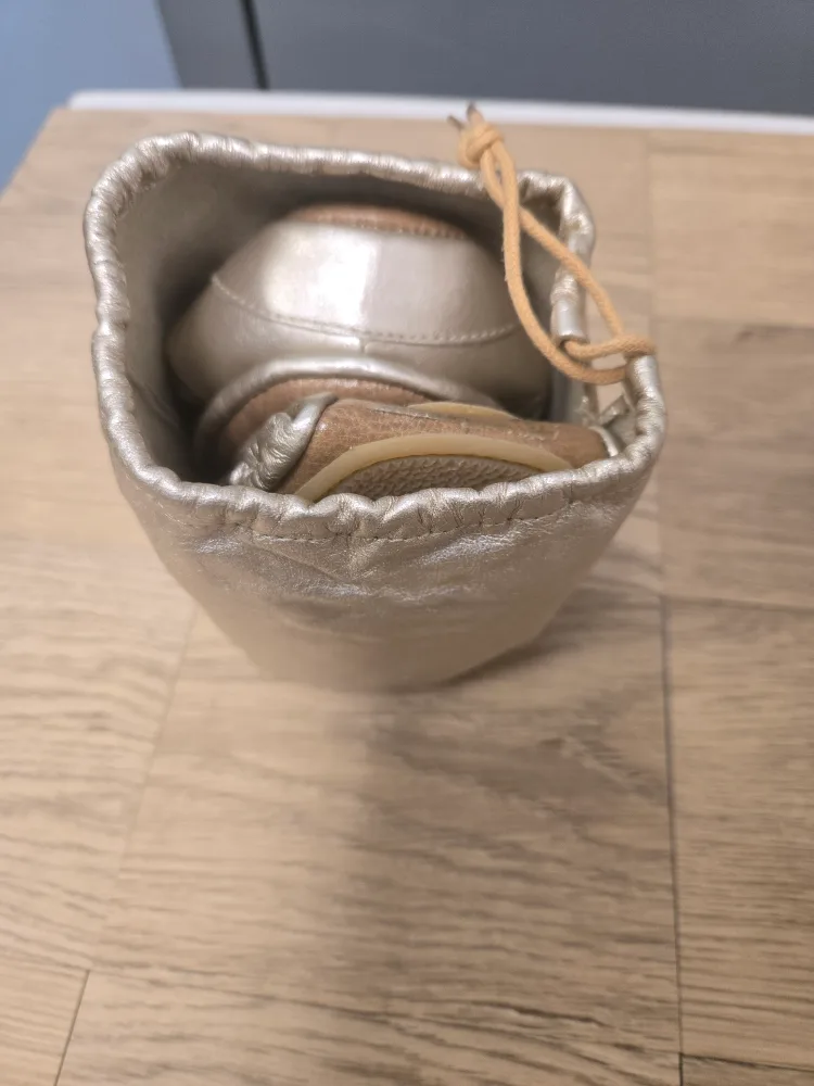 Sue London Gold Ballet Flats