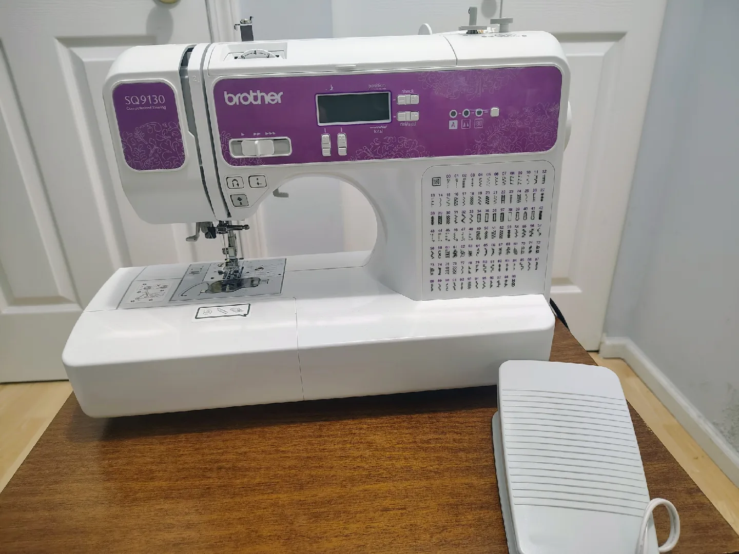 Brother SQ9130 Computerized Sewing & Quilting Machine image indicator(2)